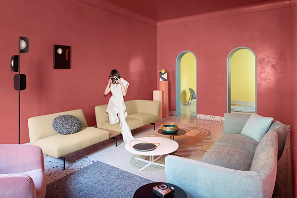 Divano angolare in tessuto con schienale imbottito Saba Rendez Vous fabbrica SABA dall'Italia. Foto №9