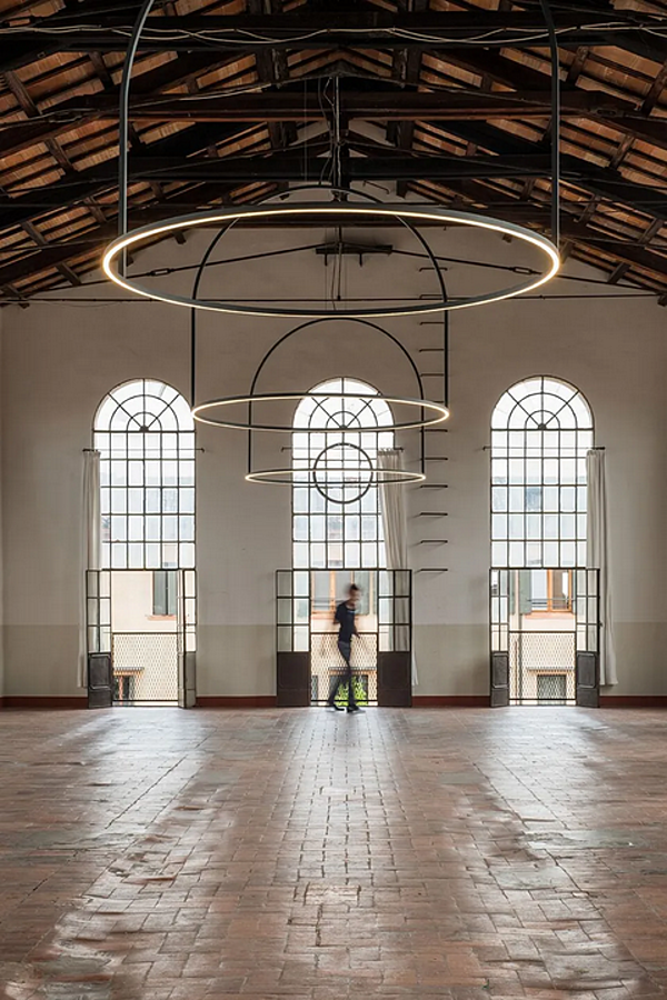 Lampada a sospensione in metallo LED U Light AXOLIGHT fabbrica Axolight dall'Italia. Foto №6