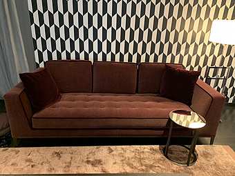 Couch Lucrezia con impuntura