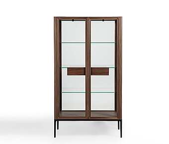 Vetrina PORADA Atsuko fabbrica PORADA dall'Italia