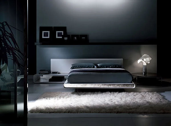 Letto matrimoniale in pelle conciata con comodini integrati Tube i 4 Mariani fabbrica i 4 Mariani dall'Italia. Foto №10