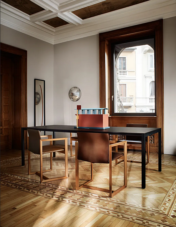 Poltrona con braccioli in pelle conciata CASSINA EVE fabbrica CASSINA dall'Italia. Foto №6