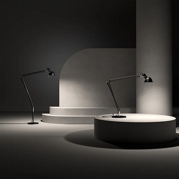 Lampada da tavolo in alluminio regolabile con braccio oscillante Lumina Naomi 300 fabbrica Lumina dall'Italia. Foto №2