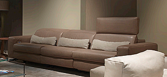 Couch Magenta