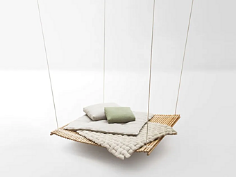 Poltrona sospesa da giardino in bamboo Shibui PAOLA LENTI
