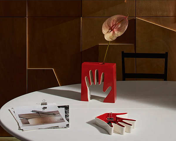Vassoio in ceramica Impronta Mano CASSINA fabbrica CASSINA dall'Italia. Foto №5