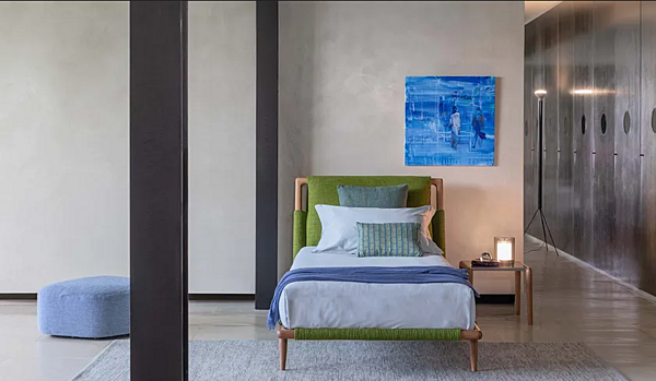 Letto singolo con testata imbottita Gaudi Flou fabbrica Flou dall'Italia. Foto №2