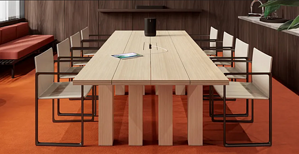 Poltrona con braccioli in pelle conciata CASSINA EVE fabbrica CASSINA dall'Italia. Foto №4