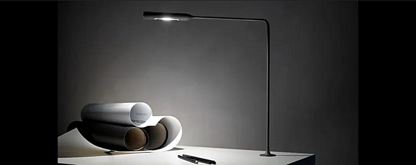 Lampada da tavolo in alluminio LED regolabile Lumina Flo Grommet 960, 962 fabbrica Lumina dall'Italia. Foto №9