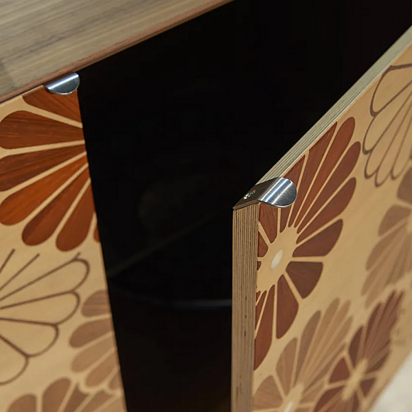 Credenza in noce con ante DALE Lauta Floreale A 155 fabbrica DALE dall'Italia. Foto №2