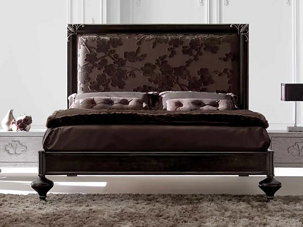 Letto matrimoniale con testiera imbottita Linda CORTEZARI 907 fabbrica CORTE ZARI dall'Italia. Foto №2