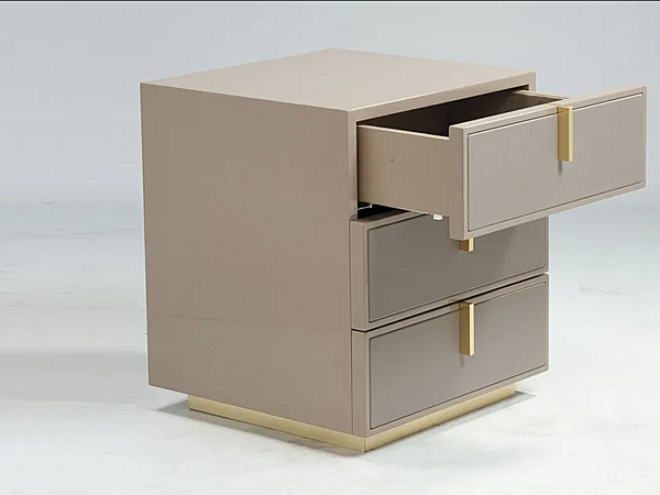 Comodino in MDF laccato e pelle di mucca con cassetti Paolo Castelli FINE fabbrica Paolo Castelli dall'Italia. Foto №2