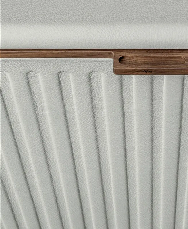 Credenza in legno rivestita in pelle con ante Moore i 4 Mariani fabbrica i 4 Mariani dall'Italia. Foto №4