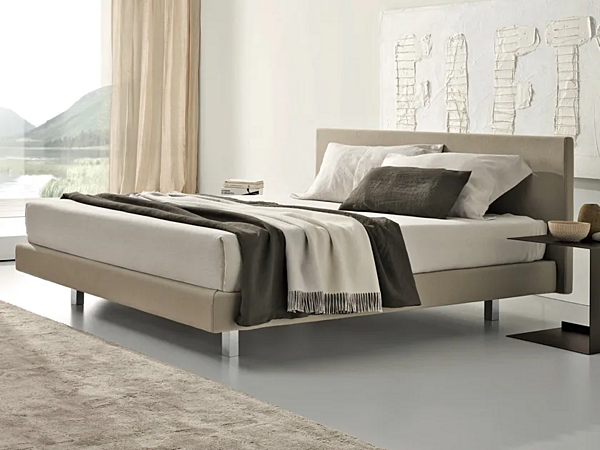 Letto matrimoniale imbottito Derby Duomo Design fabbrica Duomo Design dall'Italia. Foto №1