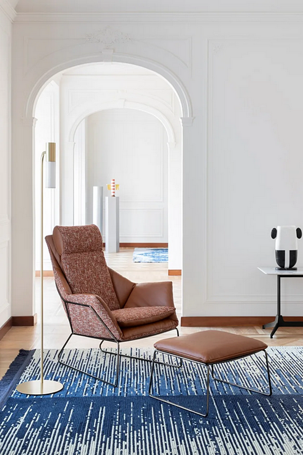 Poltrona bergère con schienale alto in tessuto Saba New York fabbrica SABA dall'Italia. Foto №3