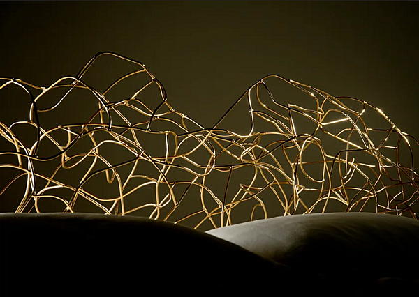 Letto matrimoniale in acciaio inox con testata imbottita Corallo Edra CRLB50 fabbrica EDRA dall'Italia. Foto №4