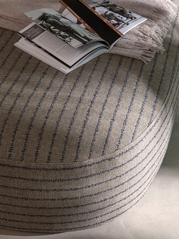 Pouf con rivestimento sfoderabile in tessuto Pierre Flou fabbrica Flou dall'Italia. Foto №6
