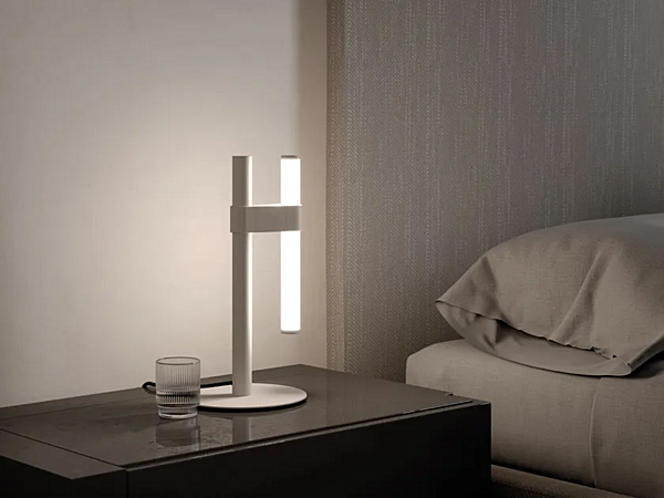 Lampada da tavolo in vetro borosilicato e metallo AXOLIGHT Paralela fabbrica Axolight dall'Italia. Foto №2