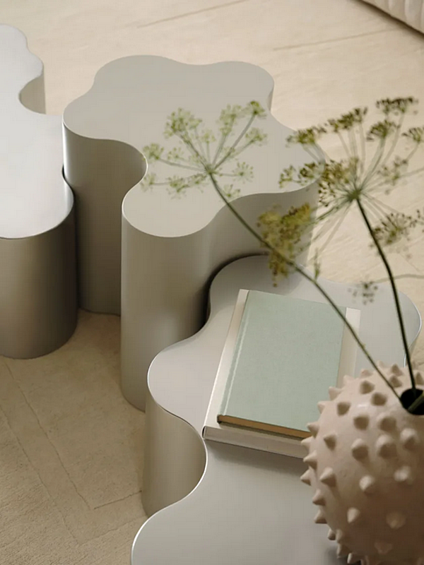 Tavolino da caffè in poliuretano rigido Teatro Magico Low Saba fabbrica SABA dall'Italia. Foto №7