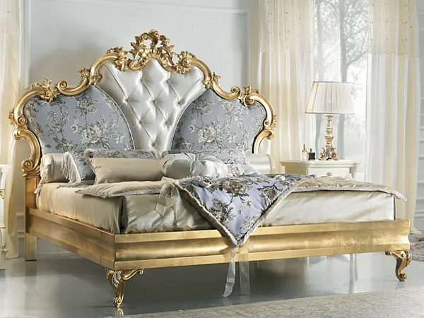 Letto matrimoniale in legno con testata imbottita DIAMANTE CASA +39 2401 fabbrica CASA +39 dall'Italia. Foto №1