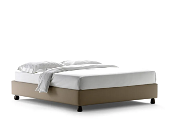 Letto matrimoniale con pannello imbottito Flou Sommier