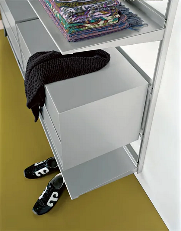 Armadio walk-in in metallo modulare Dot Kristalia fabbrica Kristalia dall'Italia. Foto №4
