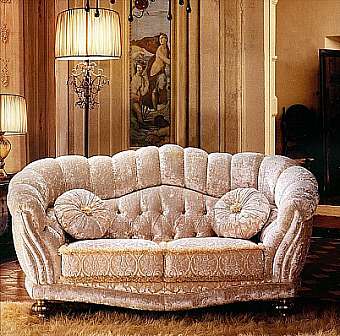 Couch Lucilla