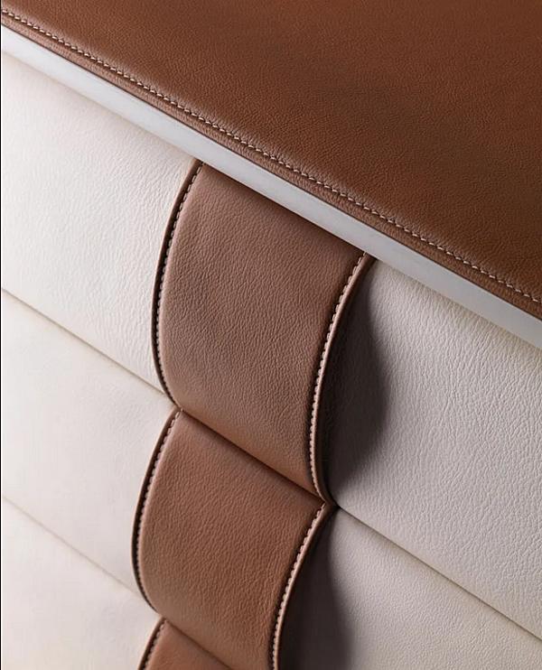 Comò in legno POLTRONA FRAU Obi fabbrica POLTRONA FRAU dall'Italia. Foto №6