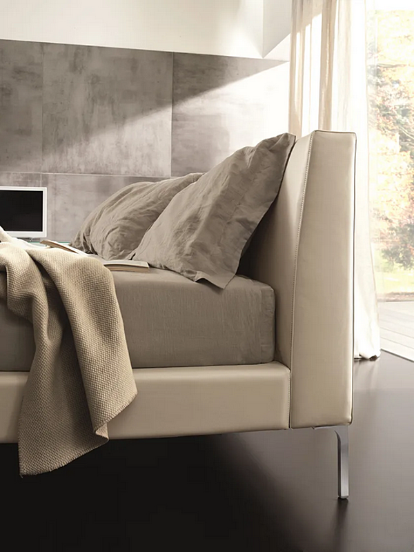 Letto matrimoniale imbottito in tessuto Aron Air Duomo Design fabbrica Duomo Design dall'Italia. Foto №2
