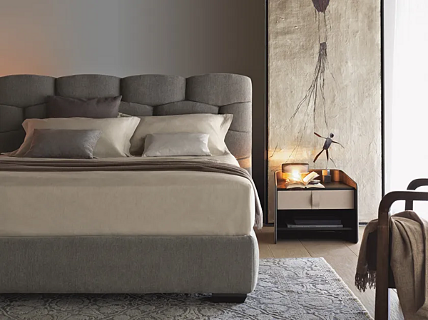 Letto matrimoniale con testata imbottita Flou Majal fabbrica Flou dall'Italia. Foto №5