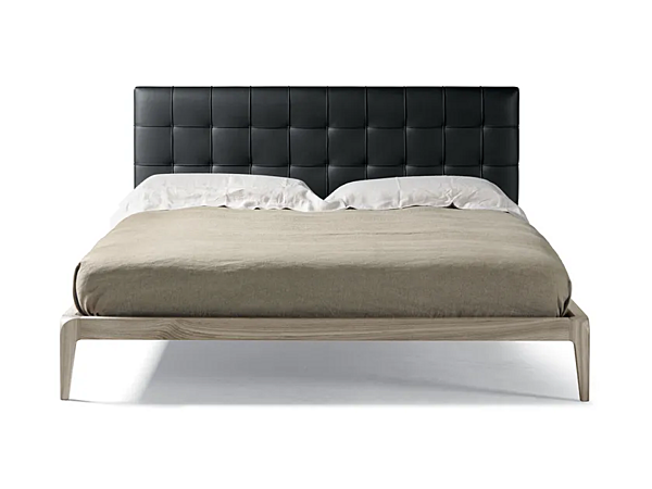 Letto matrimoniale in legno massello con testiera imbottita DALE SIG RE P 622 fabbrica Dale Italia (by Cantiero) dall'Italia. Foto №1