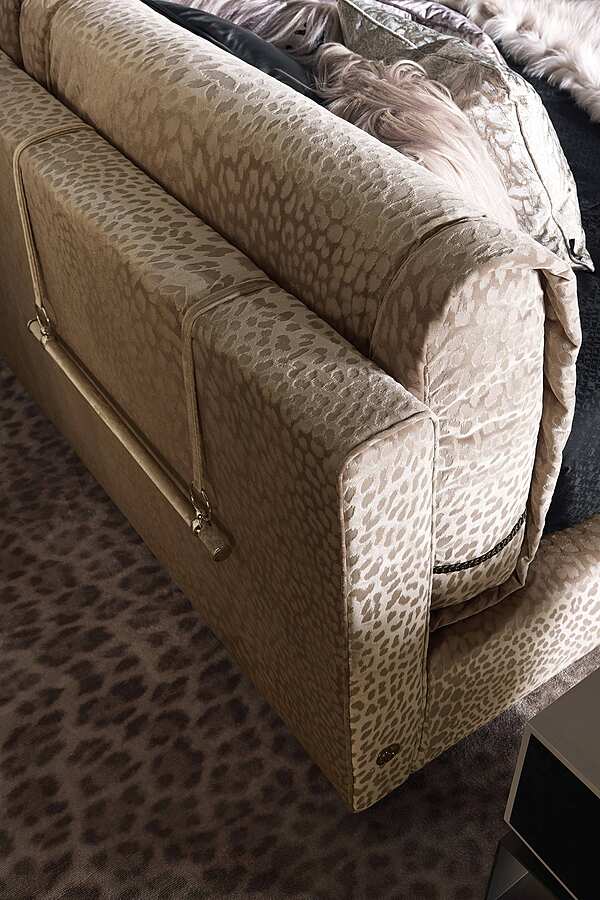 Letto ROBERTO CAVALLI SMOKING fabbrica ROBERTO CAVALLI dall'Italia. Foto №4