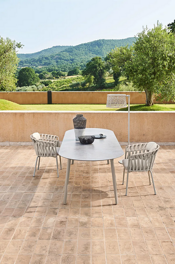 Sedia da giardino in alluminio verniciato a polvere con braccioli Emma Cross VARASCHIN 24810/24811, 24810L/24811L fabbrica VARASCHIN dall'Italia. Foto №17