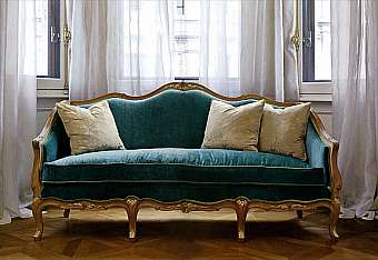Couch 243