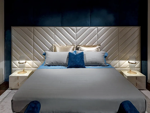 Comodino in MDF laccato e pelle di mucca con cassetti Paolo Castelli FINE fabbrica Paolo Castelli dall'Italia. Foto №4