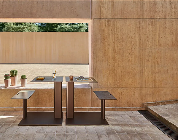 Tavolo da giardino in alluminio e HPL con seduta integrata VARASCHIN Plinto Sit Eat 24690 fabbrica VARASCHIN dall'Italia. Foto №5