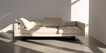 Couch PLAZA