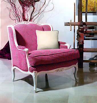 Armchair LUCE
