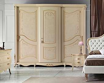 Cupboard 883 B