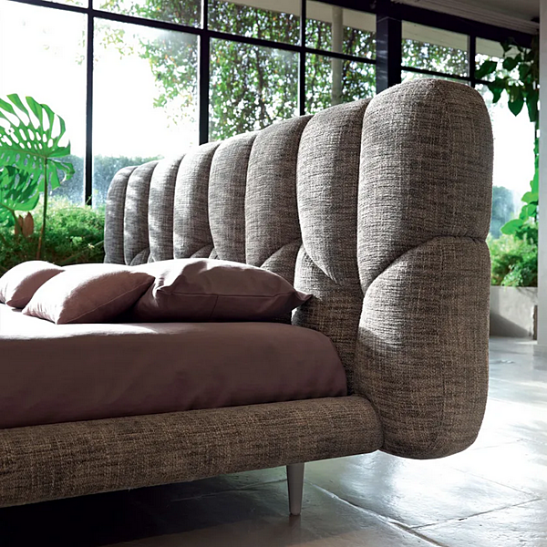 Letto matrimoniale in tessuto con testata imbottita CORTEZARI Minou 967 fabbrica CORTE ZARI dall'Italia. Foto №3