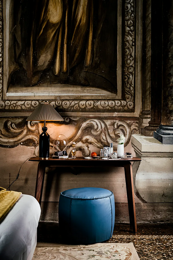 Pouf rotondo in pelle Casablanca Black Tie CAS55 fabbrica Black Tie dall'Italia. Foto №5