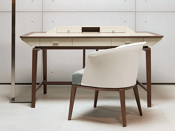 Poltrona in pelle con braccioli Aura GIORGETTI 63970, 63971 fabbrica GIORGETTI dall'Italia. Foto №4