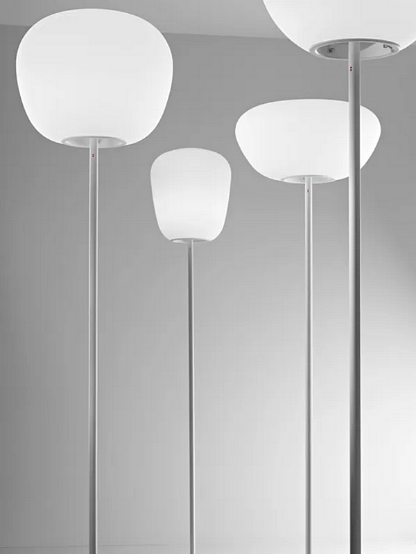 Lampada da terra in vetro fluorescente alogena Fabbian Lumi Baka fabbrica Fabbian dall'Italia. Foto №3