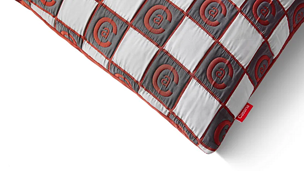 Cuscino geometrico quadrato in tessuto con telaio CHESS CASSINA fabbrica CASSINA dall'Italia. Foto №10