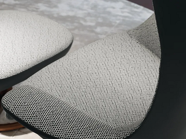 Pouf in tessuto GIORGETTI Tilt 70606, 70607 fabbrica GIORGETTI dall'Italia. Foto №3