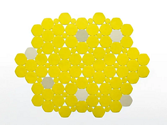 Tappeto in feltro con forme geometriche Prisma PAOLA LENTI