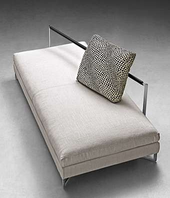 Couch PA184