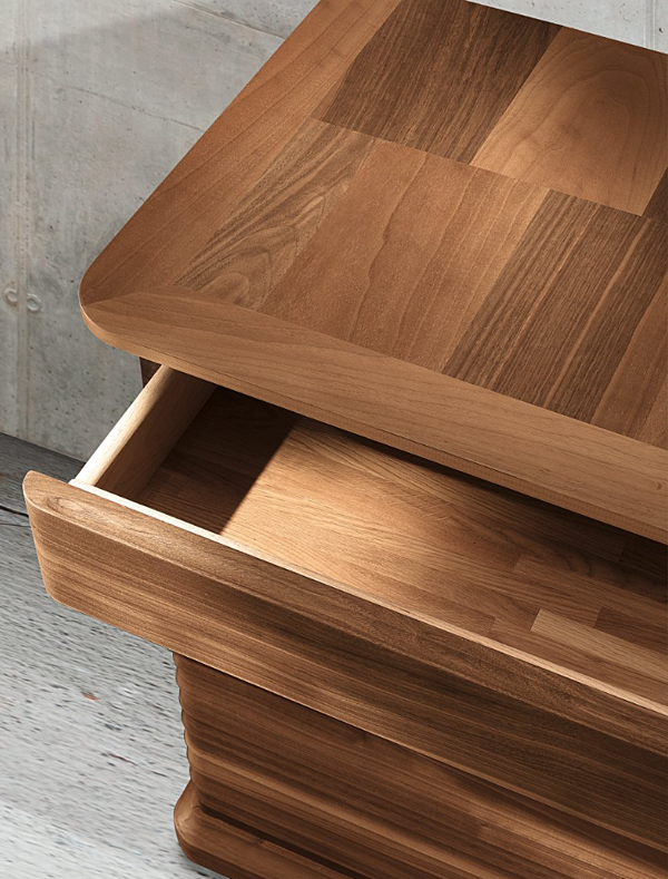 Credenza in noce con ante DALE Traccia A 102 fabbrica DALE dall'Italia. Foto №2