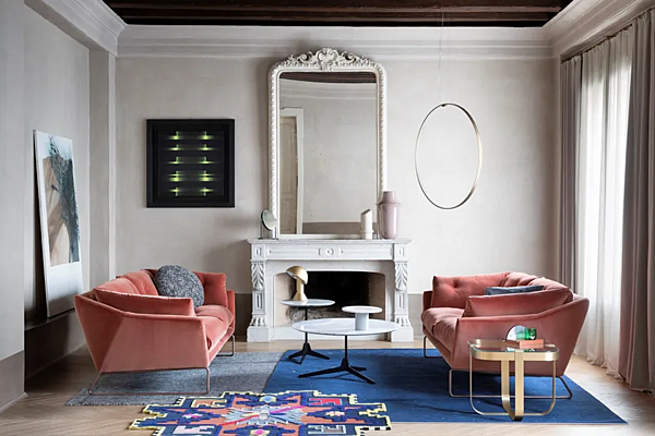 Divano a tre posti con base a slitta in tessuto Saba New York Suite fabbrica SABA dall'Italia. Foto №11