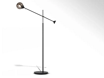 Lampada da terra LED in legno Kendama GIORGETTI